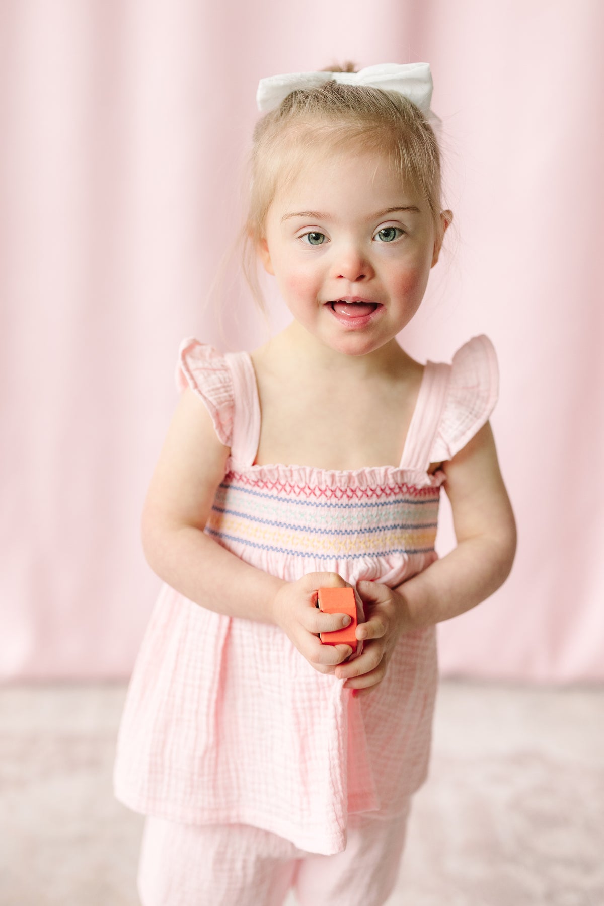 Pink Multi-Color Smock Playset