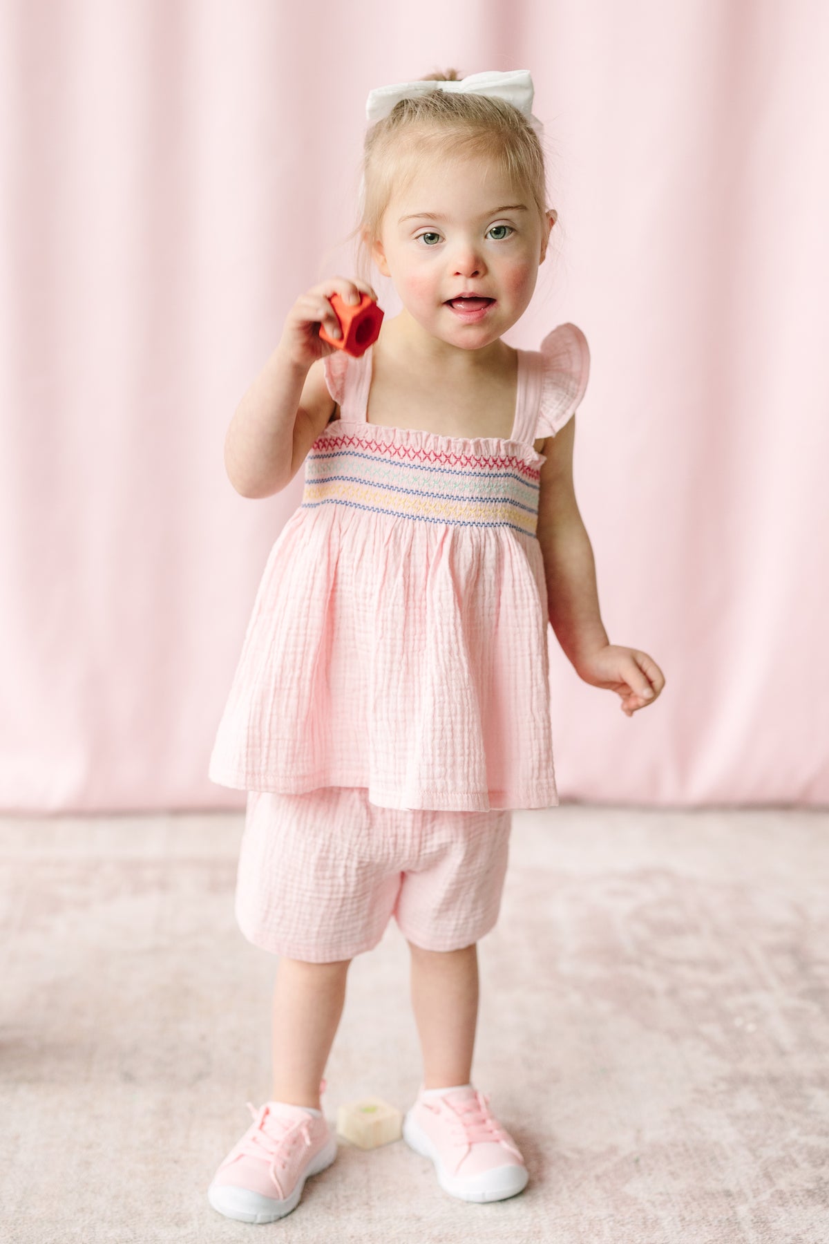 Pink Multi-Color Smock Playset