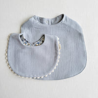 Muslin Cotton Reversable Baby Bib (Blue/Flowers)