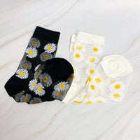 Daisy Field Sheer Socks