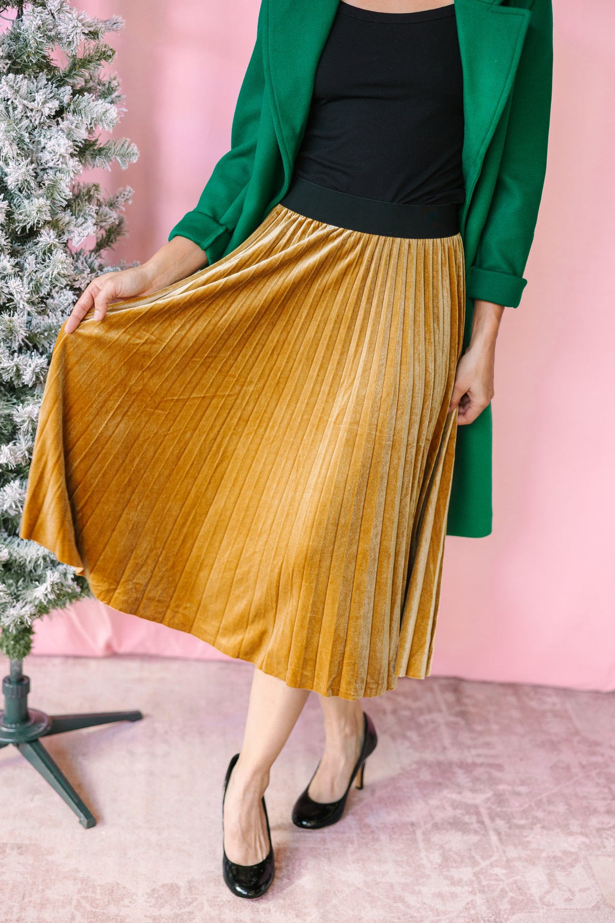 Gold Velvet Pleats Skirt