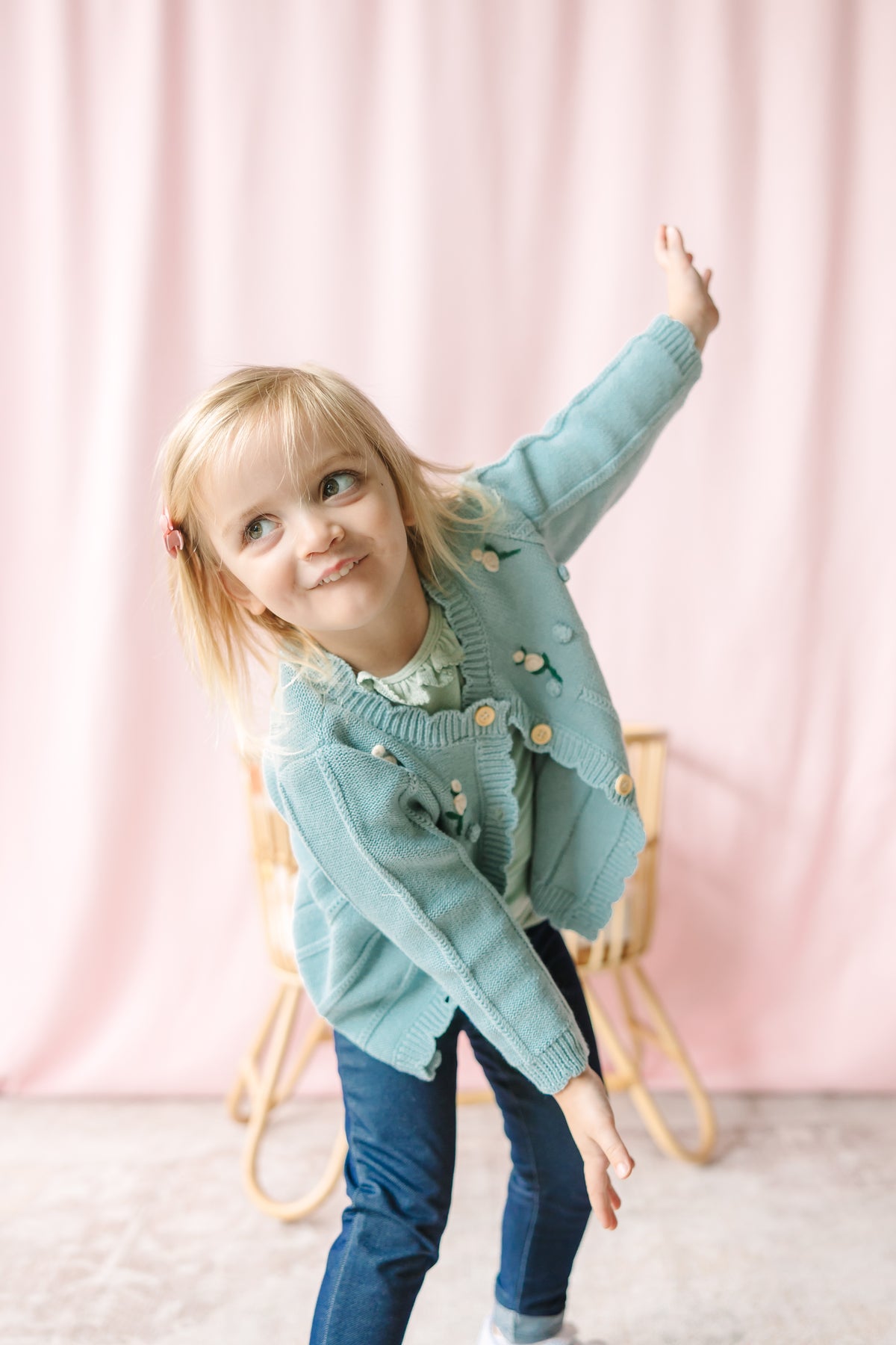 Blue Floral Embroidery Sweater Cardgian