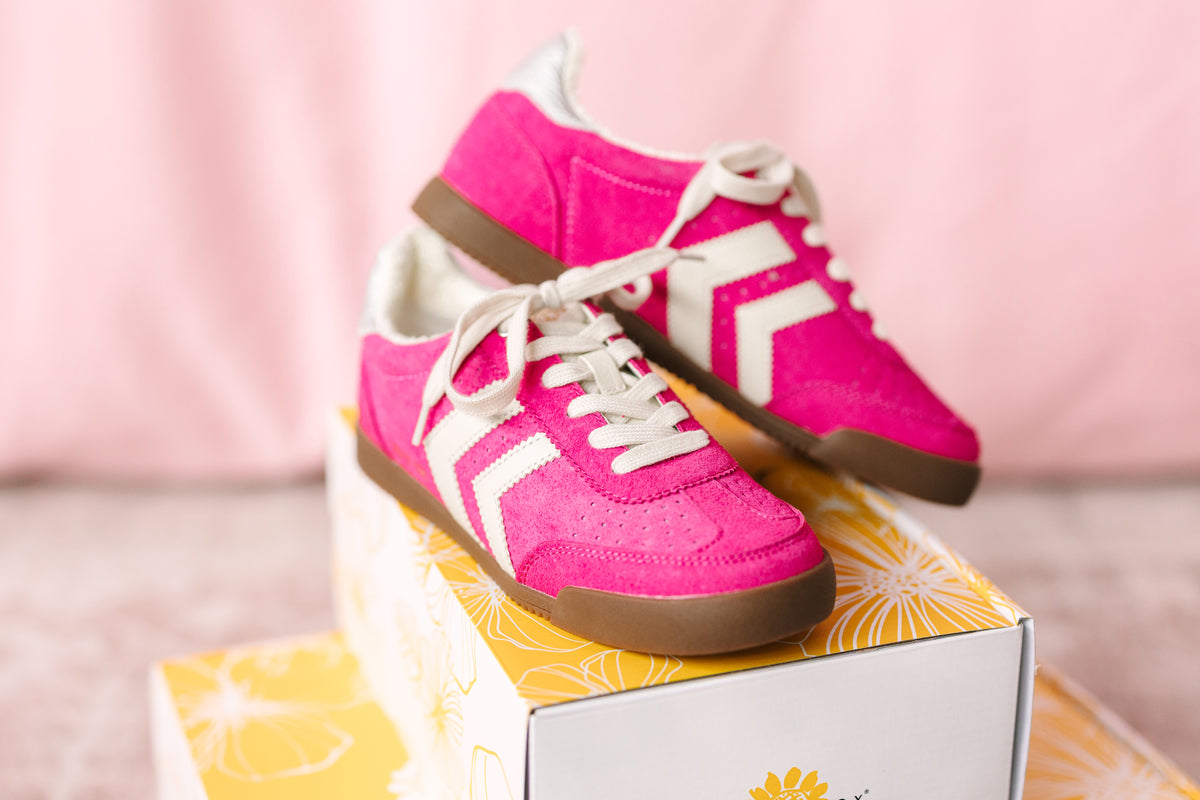 Neevan Fuchsia Sneaker