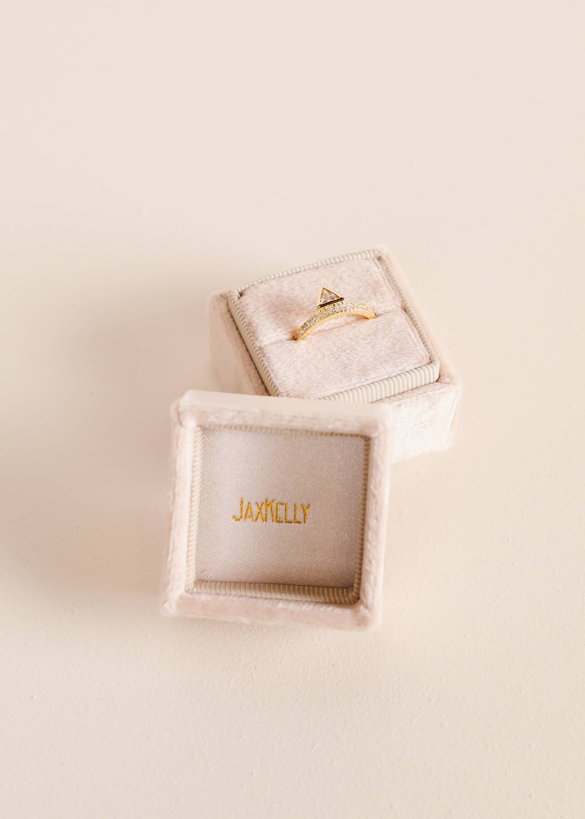 Square Velvet Jewelry Box - Cream