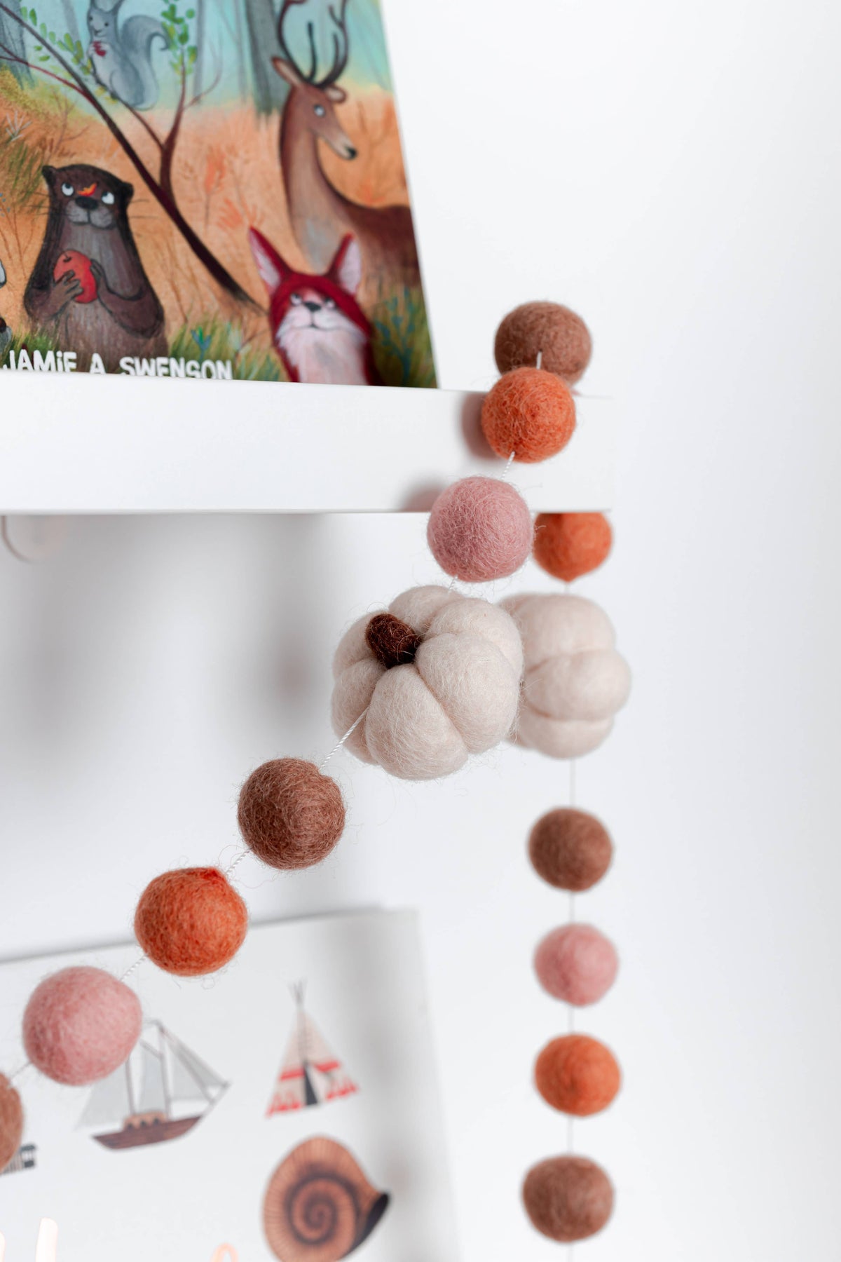 White Pumpkin Harvest Felt Garland